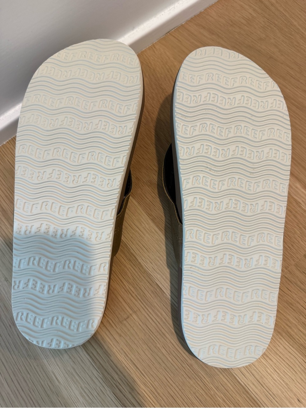 Reef Brown Flip Flop Sandals - Picture 3 of 3